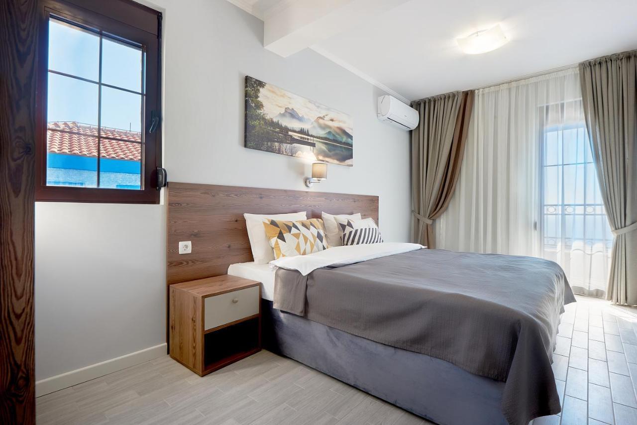 Sunbreeze Delux Vilas Budva Exterior photo