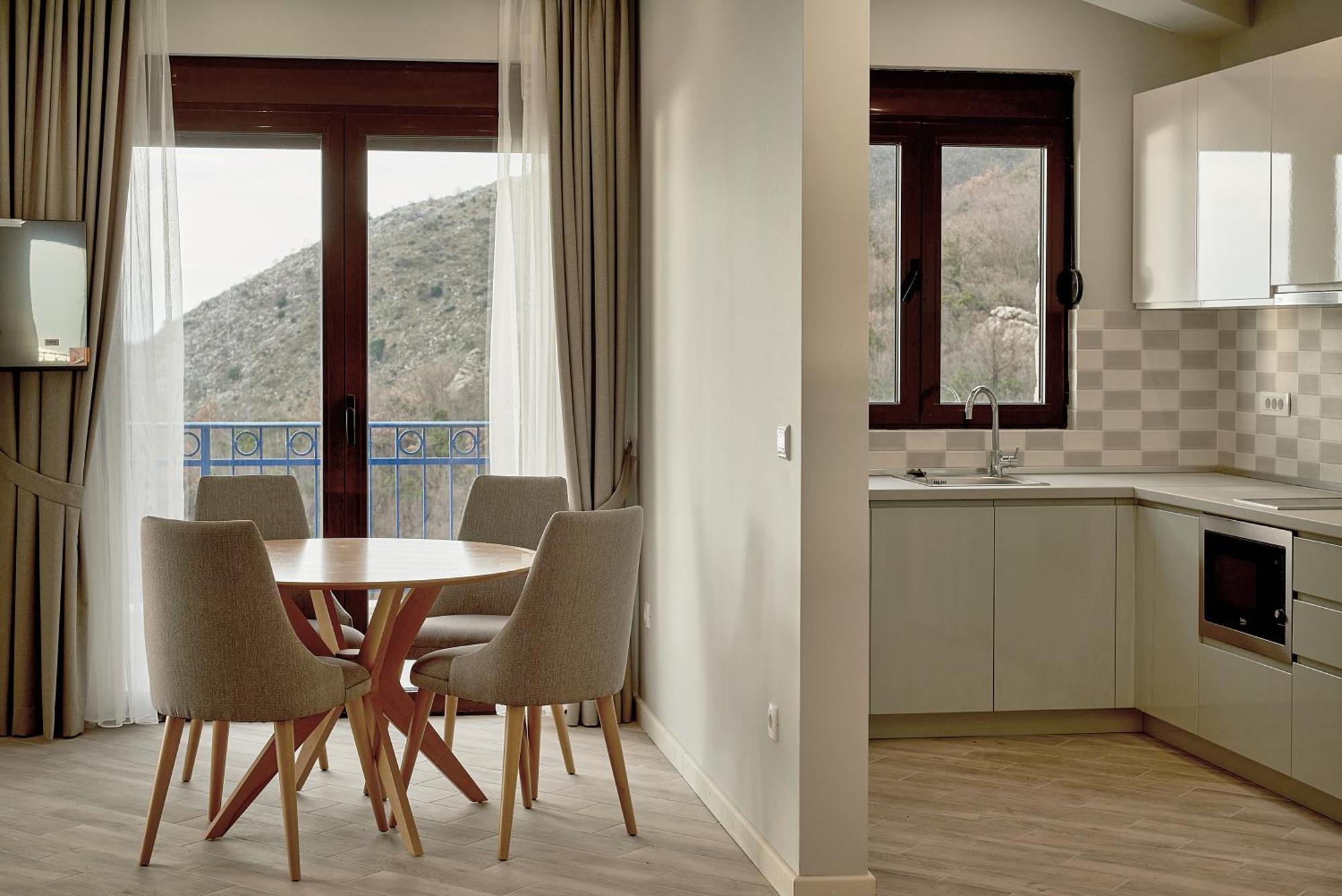 Sunbreeze Delux Vilas Budva Exterior photo