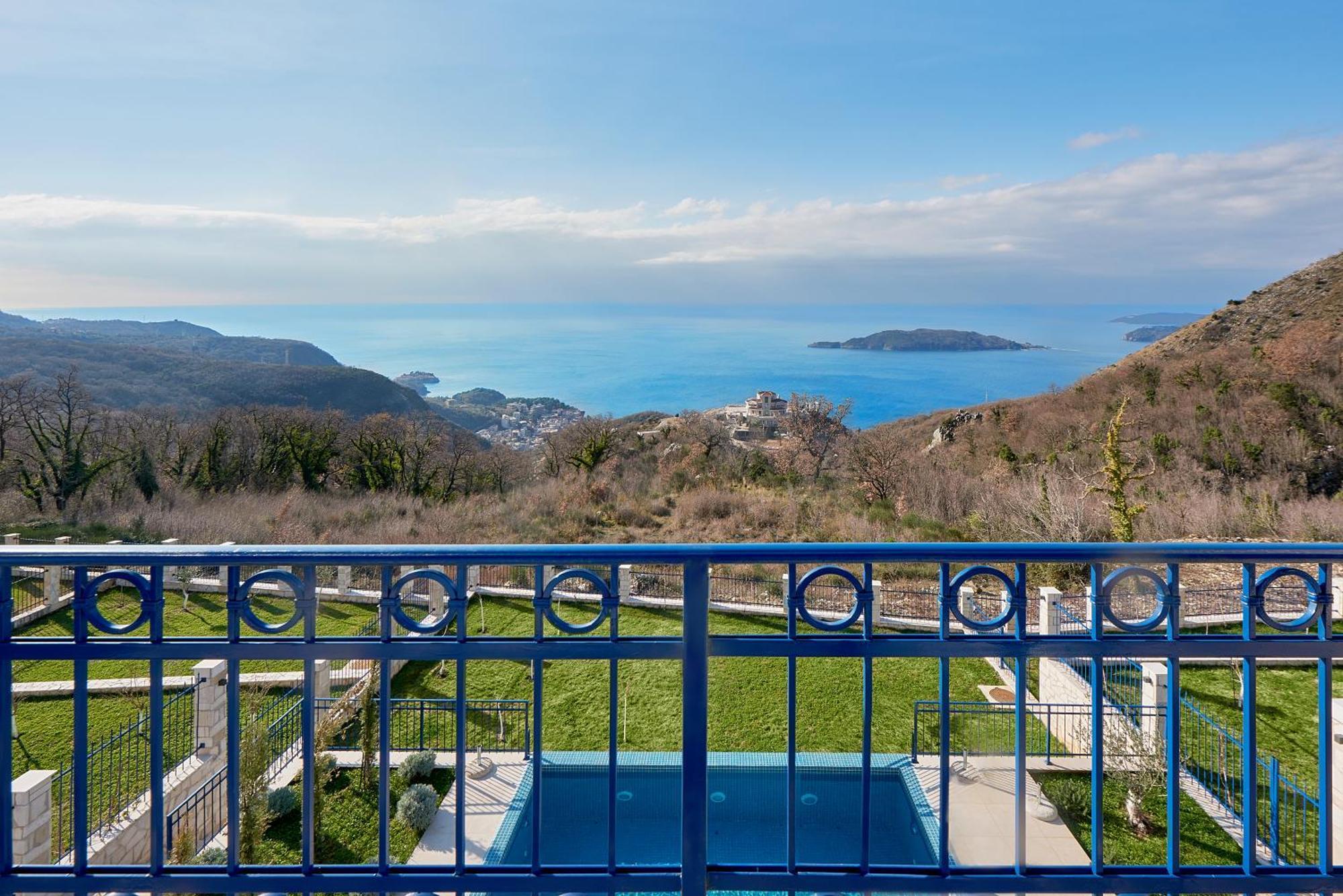 Sunbreeze Delux Vilas Budva Exterior photo