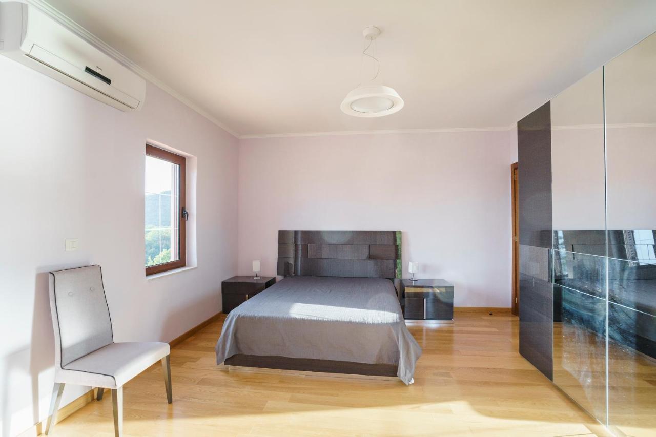 Sunbreeze Delux Vilas Budva Exterior photo