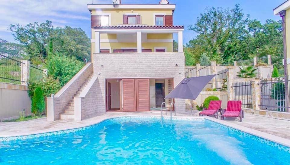 Sunbreeze Delux Vilas Budva Exterior photo